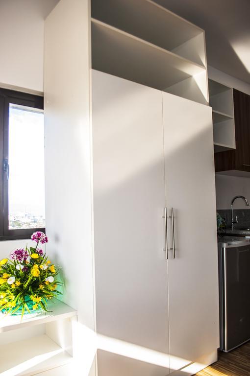 Titan Condo At Studio City Tower 1 Alabang Маніла Екстер'єр фото